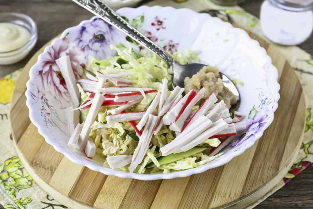 salad with shredded kani