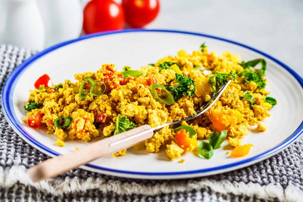 tofu scramble with vegetables and tomatoes