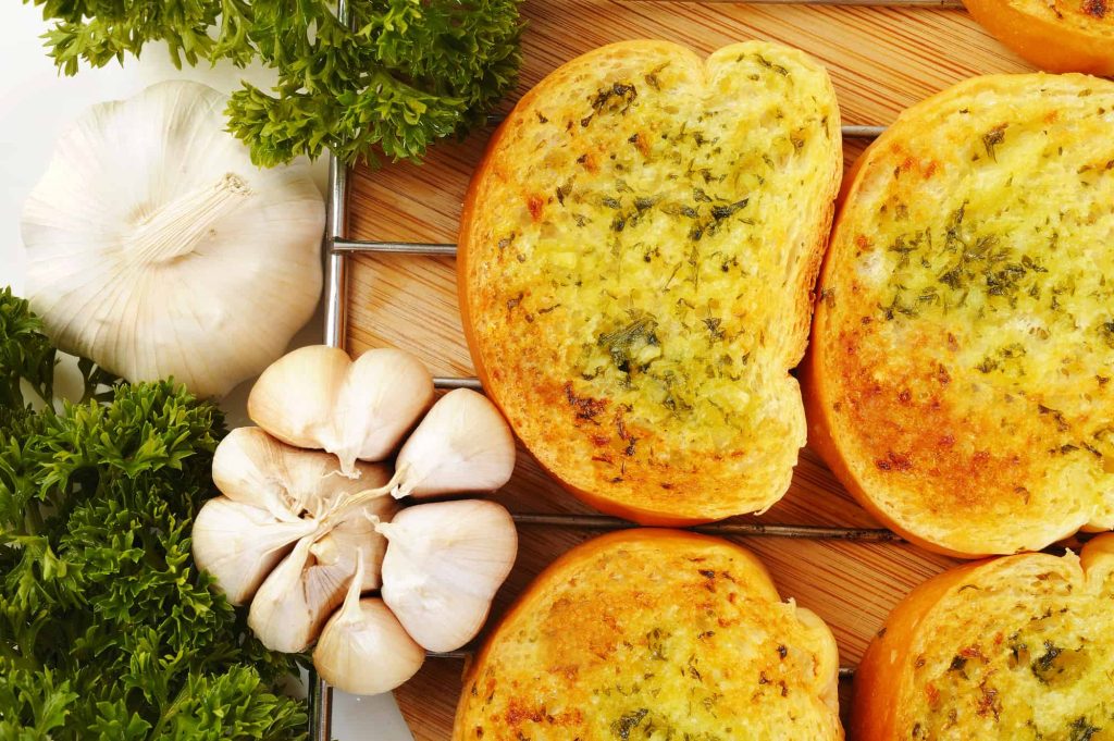 garlic bread with fresh garlic