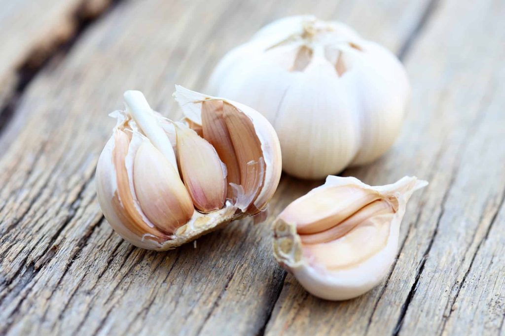 Is Garlic Gluten Free? [Fresh, Roasted + More]