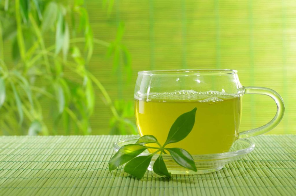 Can Tea Give You Gas or Bloating? Types that Do or Don't