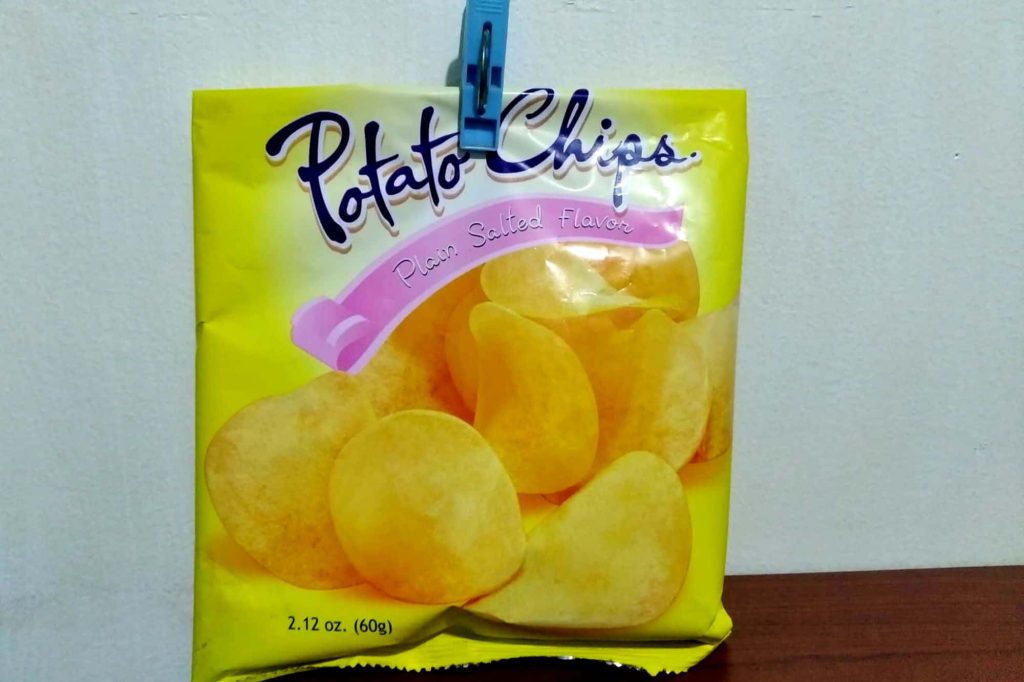 potato chips with laundry clip