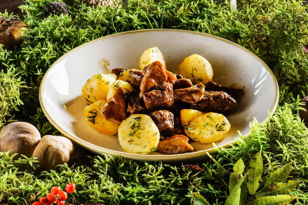 elk meat with potatoes
