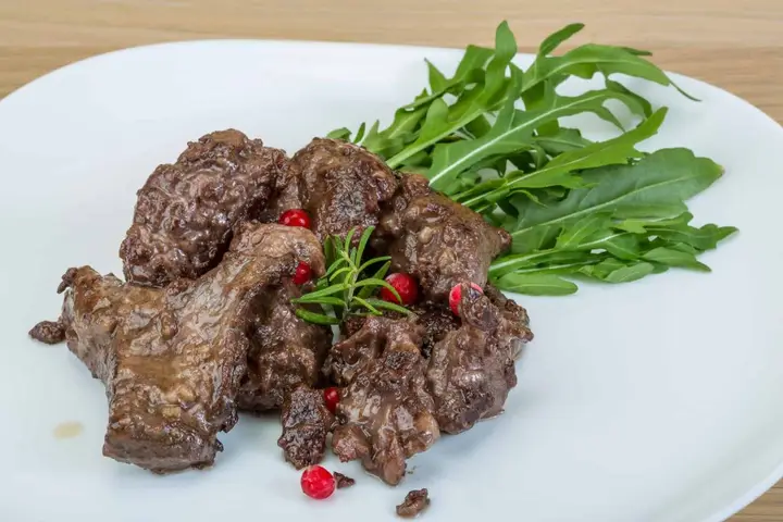 Is Elk the Same as Venison? [Taste, Nutrition + More]