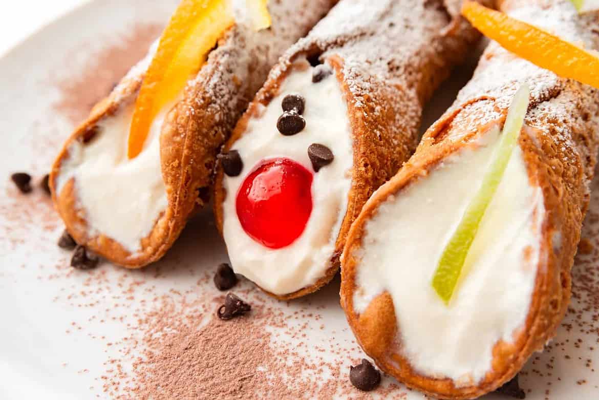 How Long Does Cannoli Last in the Fridge?