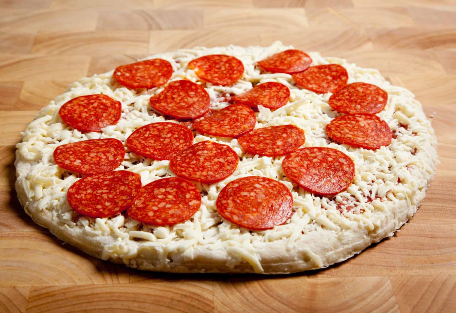 can-you-store-frozen-pizza-in-the-fridge-how-long-it-lasts-cuisine