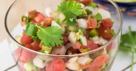 glass bowl with pico de gallo